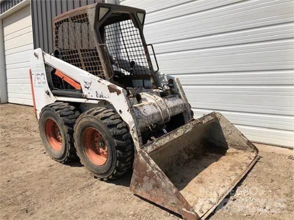 Bobcat 753 Мини товарачи
