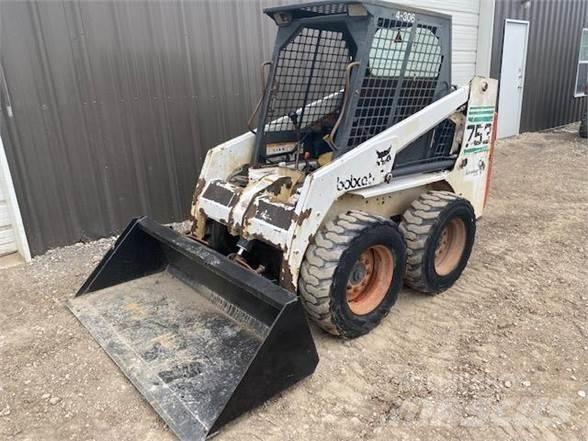 Bobcat 753 Мини товарачи
