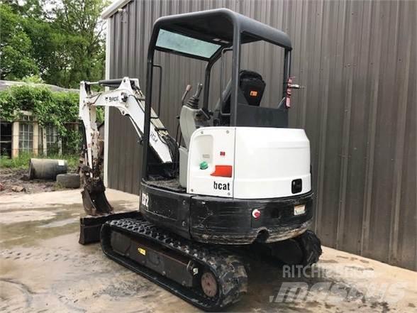 Bobcat E32M Мини екскаватори < 7 т