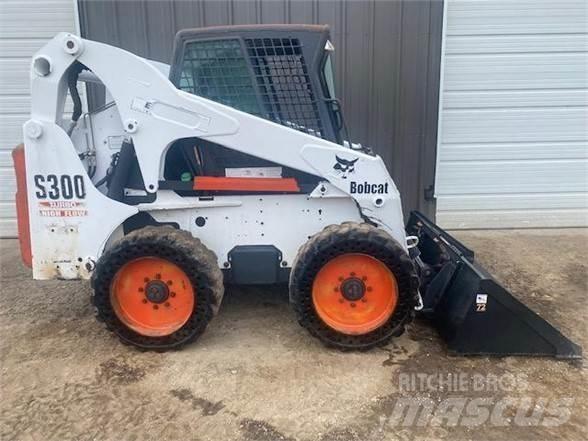 Bobcat S300 Мини товарачи
