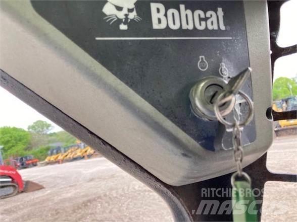 Bobcat T140 Мини товарачи
