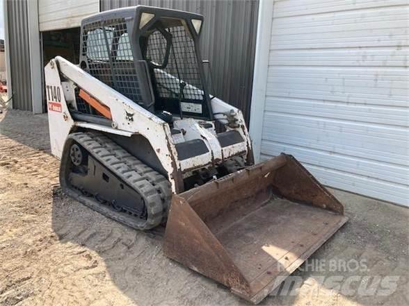 Bobcat T140 Мини товарачи
