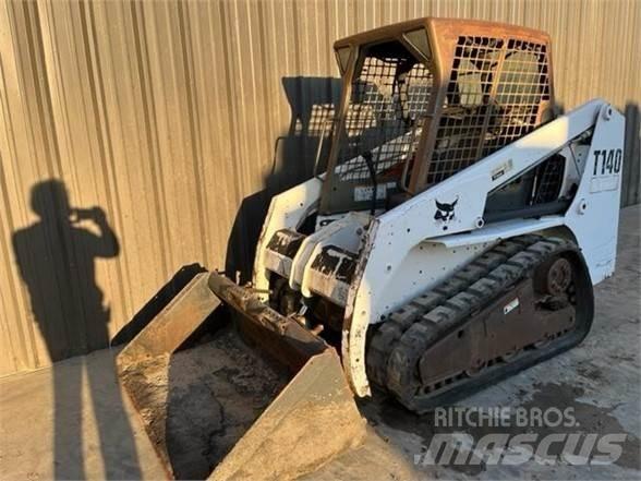 Bobcat T140 Мини товарачи
