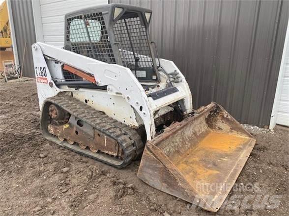 Bobcat T180 Мини товарачи
