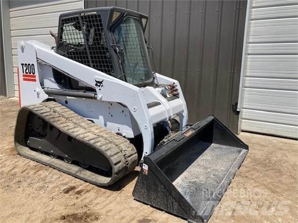 Bobcat T200 Мини товарачи
