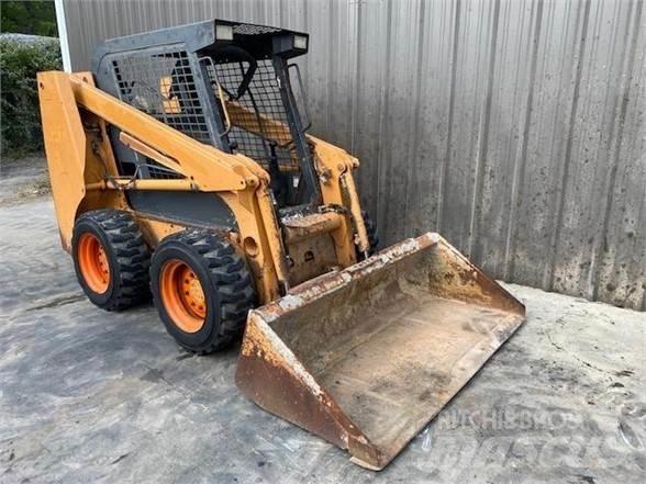 CASE 40XT Мини товарачи
