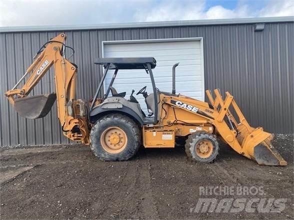 CASE 580M III Товарач със заден ексватор