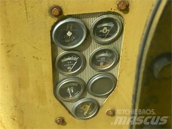 CAT 16G Грейдери