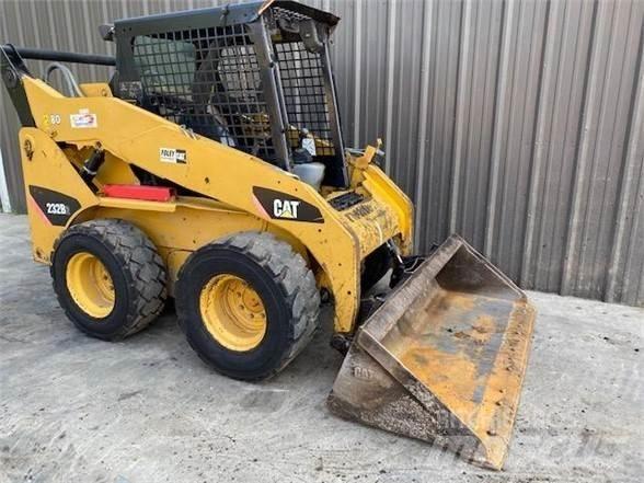 CAT 232B2 Мини товарачи
