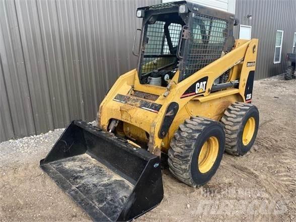 CAT 236 Мини товарачи
