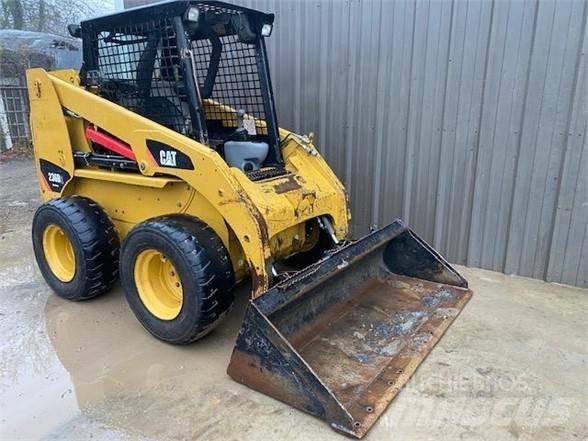 CAT 236B2 Мини товарачи
