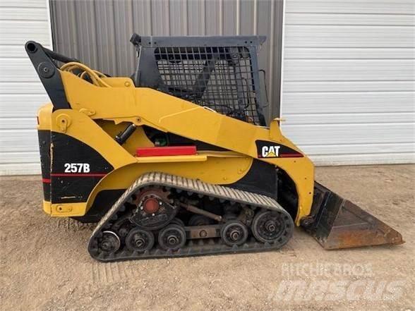 CAT 257B Мини товарачи
