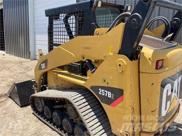 CAT 257B2 Мини товарачи
