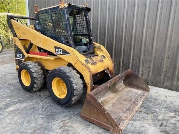 CAT 262B Мини товарачи
