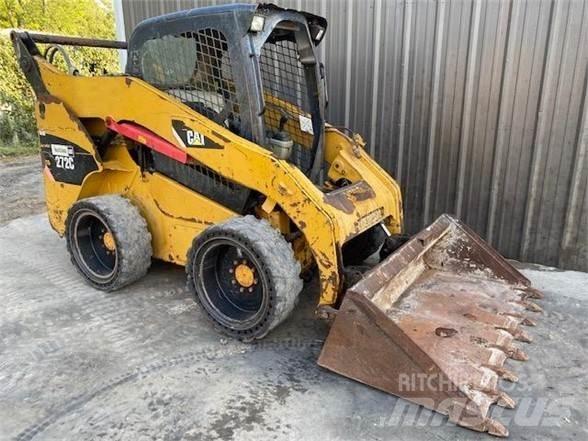 CAT 272C Мини товарачи
