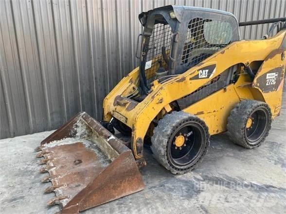 CAT 272C Мини товарачи
