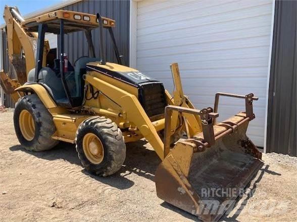 CAT 416D Товарач със заден ексватор