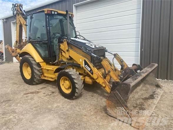 CAT 420E IT Товарач със заден ексватор