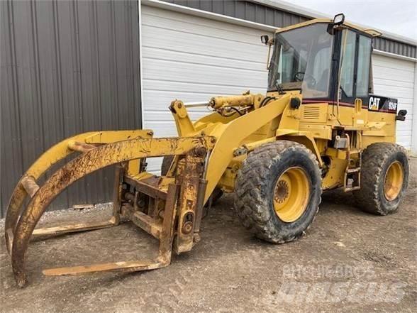 CAT 924F Колесни товарачи