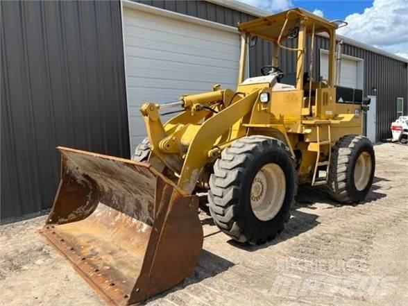 CAT 924F Колесни товарачи