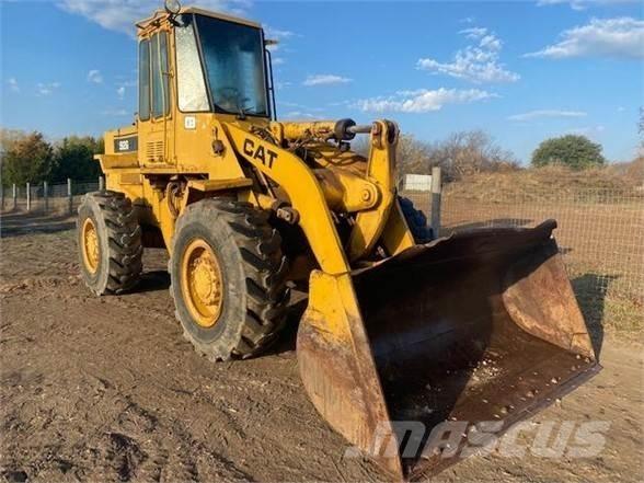 CAT 926 Колесни товарачи