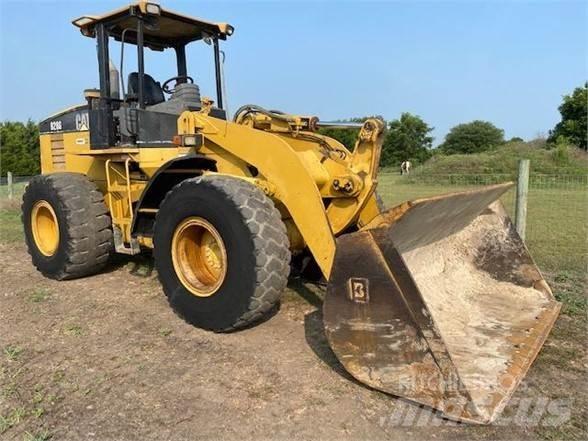 CAT 928G Колесни товарачи