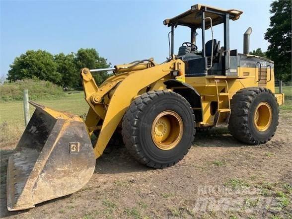 CAT 928G Колесни товарачи