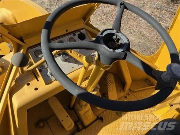 CAT 950 Колесни товарачи