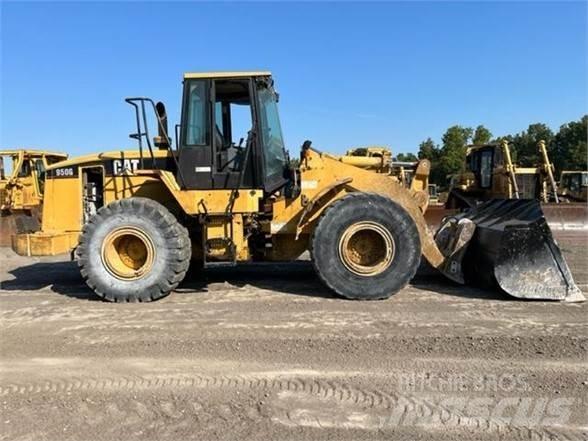 CAT 950G Колесни товарачи