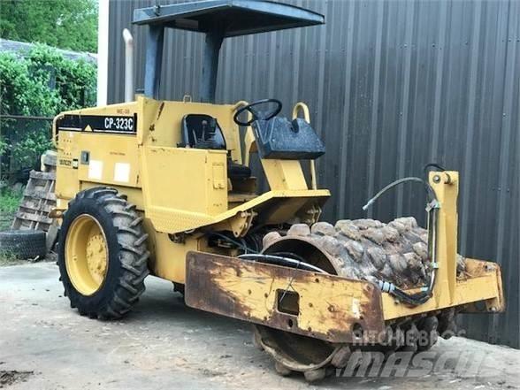 CAT CP-323C Еднобарабанни ролки
