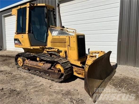 CAT D3G Верижни булдозери
