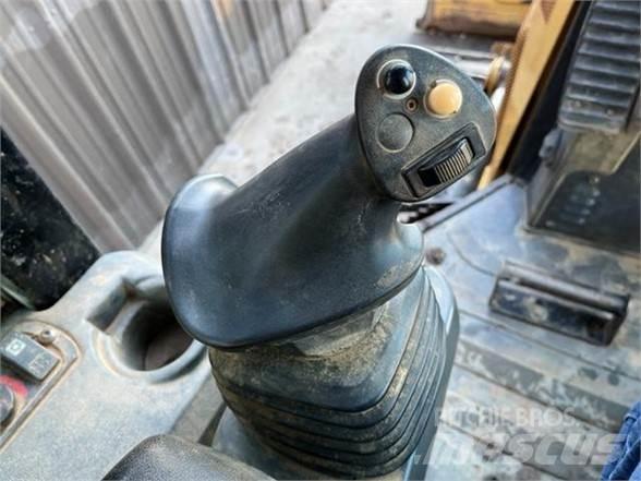 CAT D3K2 Верижни булдозери
