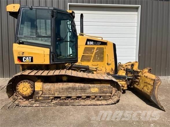 CAT D3K2 LGP Верижни булдозери
