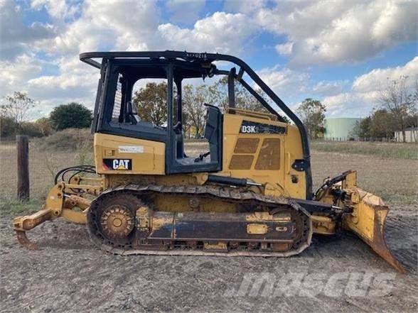 CAT D3K2 XL Верижни булдозери
