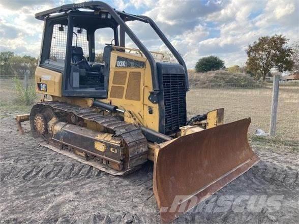CAT D3K2 XL Верижни булдозери
