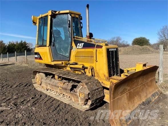 CAT D4G XL Верижни булдозери
