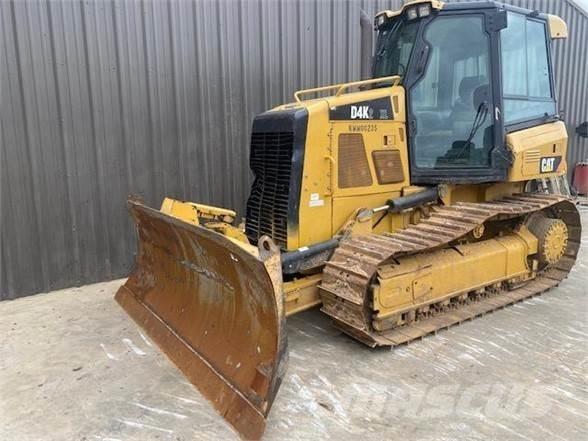 CAT D4K2 XL Верижни булдозери
