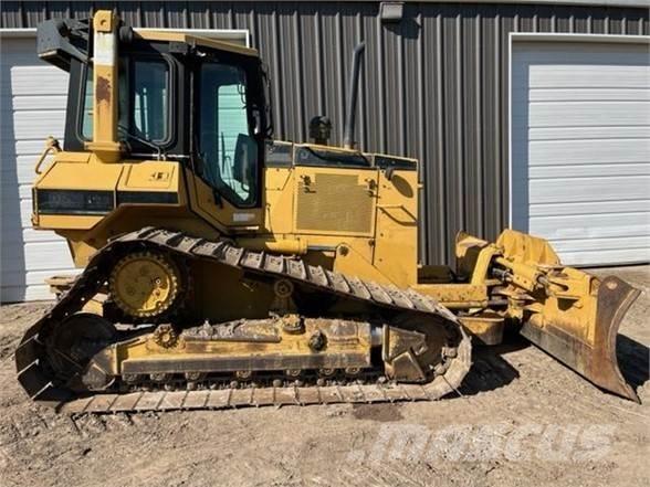 CAT D5M LGP Верижни булдозери
