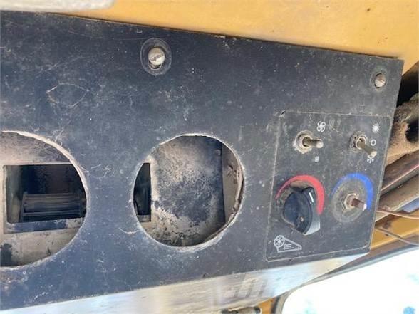 CAT D6H XL Верижни булдозери
