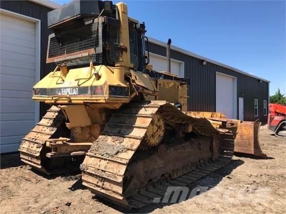 CAT D6M LGP Верижни булдозери
