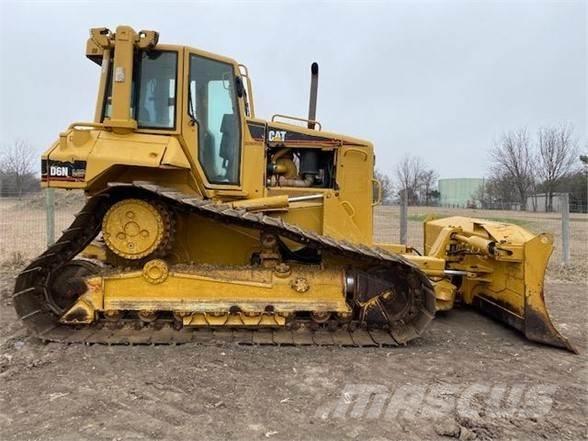 CAT D6N LGP Верижни булдозери
