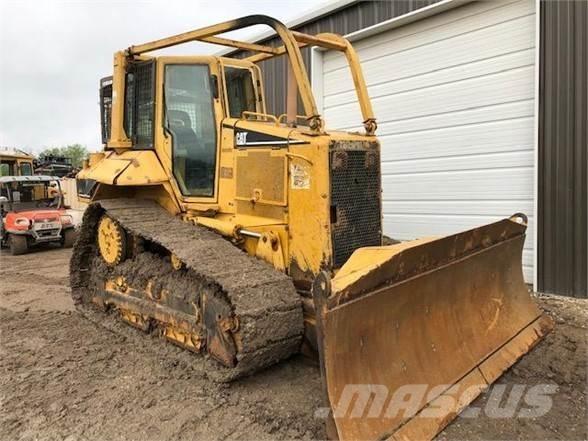CAT D6N XL Верижни булдозери

