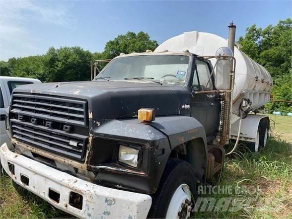 Ford F800 Цистерна