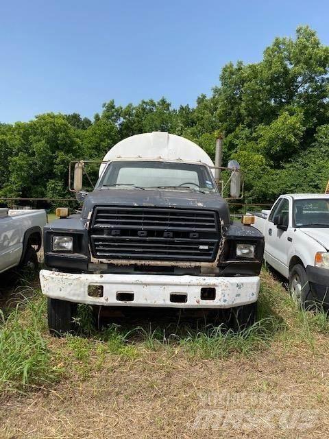 Ford F800 Цистерна