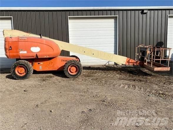 JLG 600S Телескопични повдигачи
