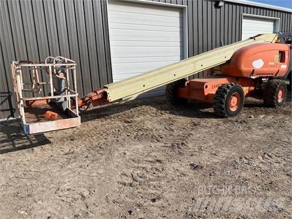 JLG 600S Телескопични повдигачи

