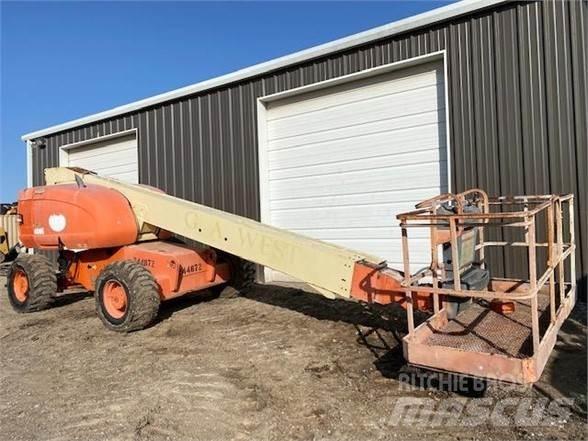 JLG 600S Телескопични повдигачи

