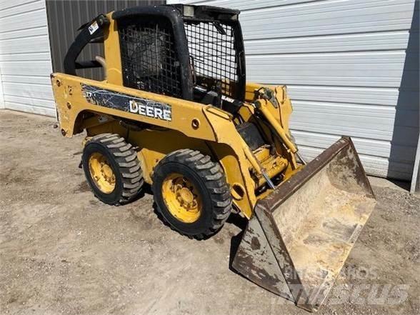 John Deere 317 Мини товарачи
