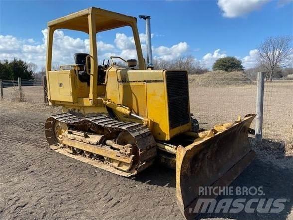 John Deere 450 Верижни булдозери
