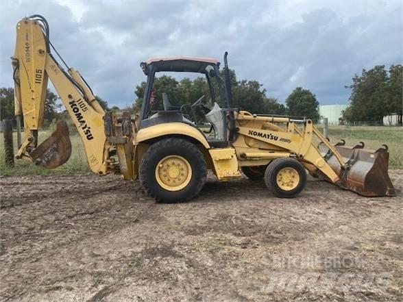 Komatsu WB140 Товарач със заден ексватор